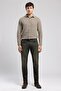 Jagger Men's Slim Straight Slim Fit Regular Waist Straight Leg Jean Trousers Khaki