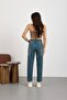 Women's Stretchy/Stretch Fabric High-Waist Mom Jeans - 4