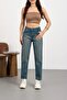 Women's Stretchy/Stretch Fabric High-Waist Mom Jeans - 2