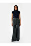 Wide Leg High Waist Palazzo Pants with Pockets and Pleat Detail - 2