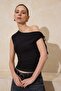 Black Fitted/Asymmetrical Neckline Sleeveless Soft Knitted Blouse Twoss26Bz00046