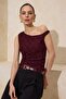 Bordo Fitted/Vücuda Oturan Asimetrik Yaka Düşük Kol Kolsuz Dantel Örme Bluz TWOSS26BZ00077