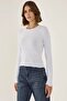 Slim Fit Crew Neck Basic Blouse - 3
