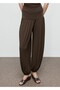 Balloon pants with elastic waistband