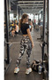 بنطال رياضي منقوش GraffiFit باللون الأسود - 2