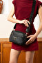 Original Women's Special Model Luxury Soft Patterned Leather Comfortable Thick Crisscross Straps Stylish Shoulder Bag