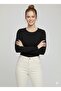 Woman's black long-sleeved bicycle collar long viscose blouse - 3