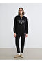 Esvab • Modern & Distinctive New York Embroidered Loose Fit Women's Thick Sweatshirt - 2