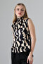 Sleeveless Turtleneck Patterned Blouse - 5