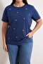 Indigo Relaxed Çiçek Nakış Detaylı %100 Pamuk Örme Büyük Beden T-shirt TBBSS24BF00029 - 3