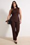 طقم محبوك بتفاصيل شق بني موسمي قطع TBBSS24CP00001
