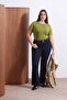 Wardrobe Essentials Yağ Yeşil Yakası Biye Detaylı Yumuşak Tuşeli Örme Bluz TBBSS26AF00025