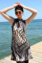 ملابس سباحة نصفية من Zero Sleeve Leopard باللون الأسود