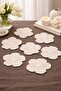 مجموعة من 6 قطع من مناديل الكوكتيل المطرزة بنقشة الأقحوان باللون البني - 2