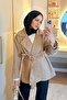 سترة ديزي من جلد الغزال بلون الجمل - 3