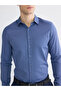قميص رجالي من NEVAVM بتصميم Slim Fit من قماش دوبي منقوش - 3