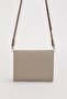 حقيبة كتف رمادية ذات شكل مسطح - 4