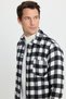 Men's slim fit long sleeve plaid checkered winter woodcutter shirt with pockets