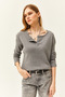 Women's Smoked Buttoned Shirted Casual Sweater KZK-19000721 - 2