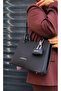 Original Premium Quality Women's Shoulder Bag Suitable for Daily Use - 3