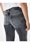 Cotton Pocket Buttoned Straight Leg Washed Jeans - Straight Fit Jeans - 3