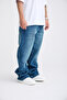 Loose-Fit Baggy Trousers - 3