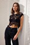 Siyah Kroşe Kolsuz Crop Triko Bluz TWOSS25BZ00592 - 2