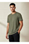 Men Slim Fit Crew Neck Short Sleeves Popcorn Textured T-shirt