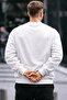 سويت شيرت رجالي مطبوع باللون الإكرو من Wellbeing - 6