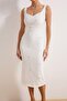 Beyaz Kalp Yaka Bodycone/Vücudu Saran Midi Elbise TPRSS26EL00045 - 8
