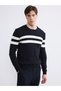 Esvab • Modern & Distinctive Zero Roba Collar Striped Men's Knitwear Sweater