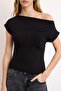 Siyah Fitted/Vücuda Oturan Asimetrik Yaka Kolsuz Yumuşak Örme Bluz TWOSS26BZ00360 - 3