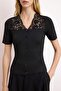 Siyah V Yaka Dantel Detaylı Fitted Fitilli Triko Bluz TWOSS26BZ00124 - 6