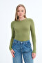Crew Neck Basic Blouse B1496-Dk2 - 2