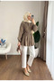 قميص نسائي بريطاني مزين بأزرار ومضلع للحجاب - 2