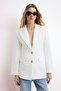 Beyaz Fitted/Vücuda Oturan Aksesuar Düğmeli Yaka Detaylı Astarlı Vatkalı Blazer Ceket TWOSS26BC00028