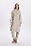 معطف طويل بياقة مزدوجة الصدر باللون البيج 13570