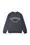 Women's London Est Printed Crew Neck Oversize Sweatshirt - 3