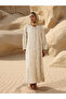 White Relaxed Jacquard Abaya with Crinkled Hijab - 5