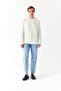 سويت شيرت رجالي من نسيج التريفل بلون حجري وياقة دائرية