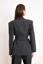 Trendyolmilla Wardrobe Essentials – سترة قماشية مزدوجة الصدر بحزام أنثراسايت TWOSS26BC00004 - 4