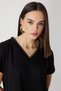 V-Neck T-Shirt with Chain on the Collar - 3