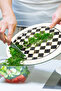 Glass Cutting Board and Presentation Tray Round Mackenzie Dama 30X30 cm - 4