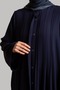 فستان مزين بأزرار مضلعة - أزرق داكن - 7