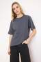 Antrasit %100 Pamuk Taş Detaylı Relaxed/Geniş Rahat Kesim Bisiklet Yaka Örme T-Shirt TWOSS23TS00153