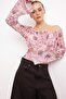 Çok Renkli Şal Desen Boho Chic Vücuda Oturan Havuz Yaka Gipeli Crop Tül Örme Bluz TWOSS26BZ00146