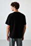 Black Cotton Thick Surface Textured Oversize Fit Printed Men's T-Shirt - 88365 - 4