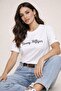 تي شيرت مطرز بشعار Script - 2