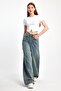 Front Ring Crop Blouse – Stretchy Fit, Metal Accessory Detail
