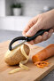 Solingen Yan Soyacak Stainless Steel Professional Vegetable & Fruit Peeler - 3
